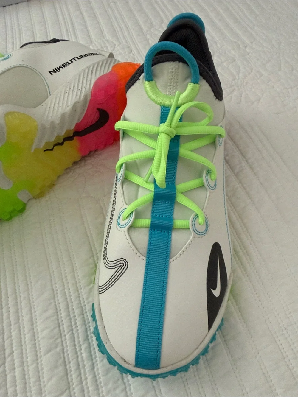 Nike FUTURE FIELD GS 'SAIL MULTI-COLOR'